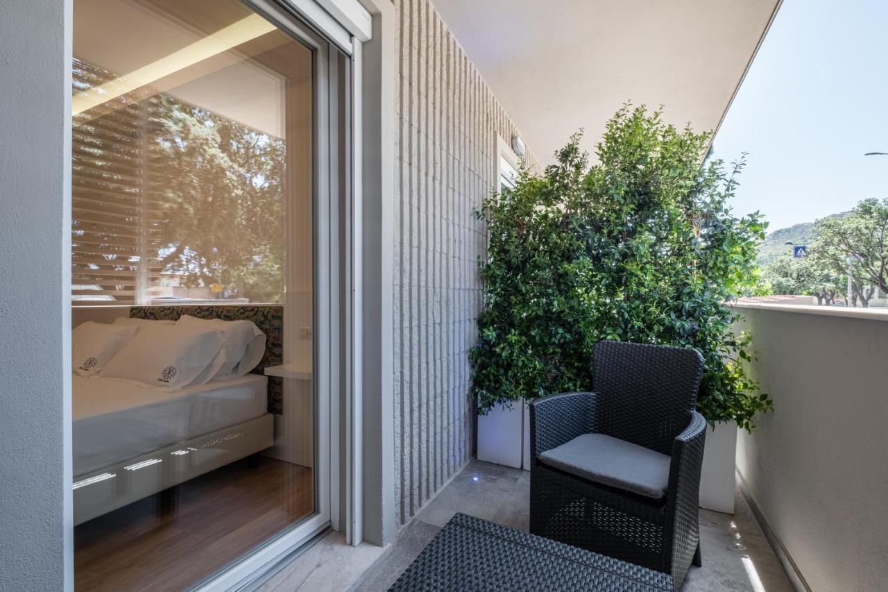 Helios Guest House Cagliari Bagian luar foto