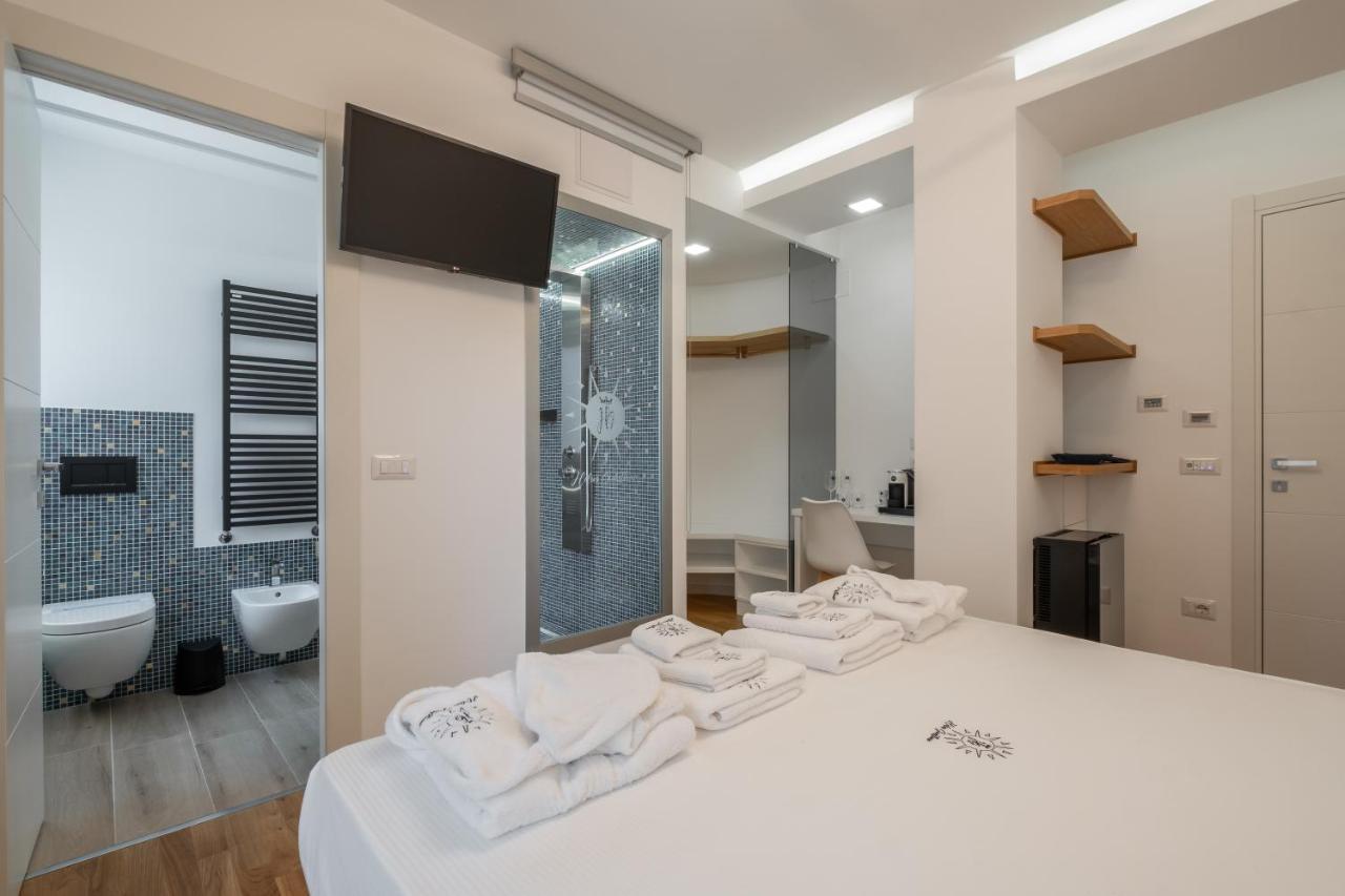 Helios Guest House Cagliari Bagian luar foto