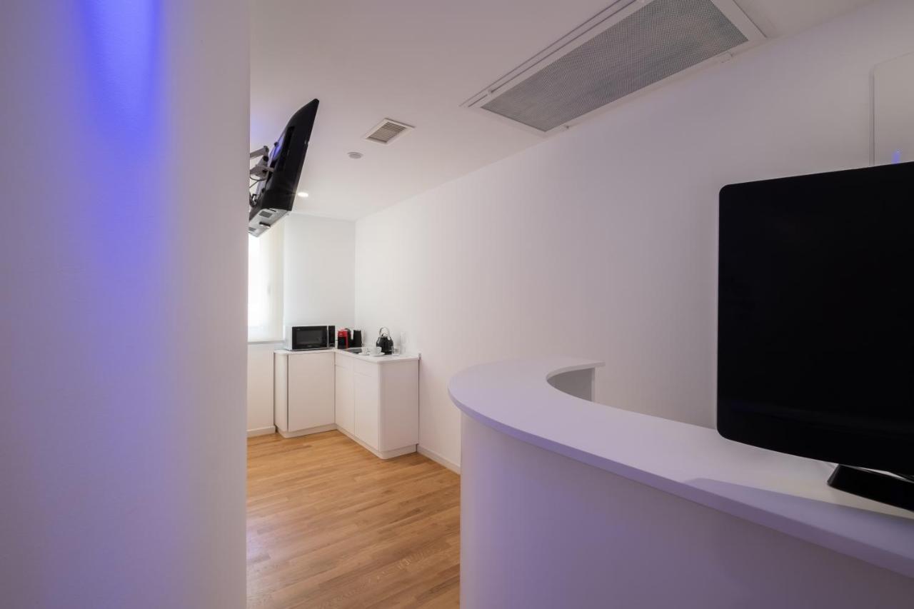 Helios Guest House Cagliari Bagian luar foto