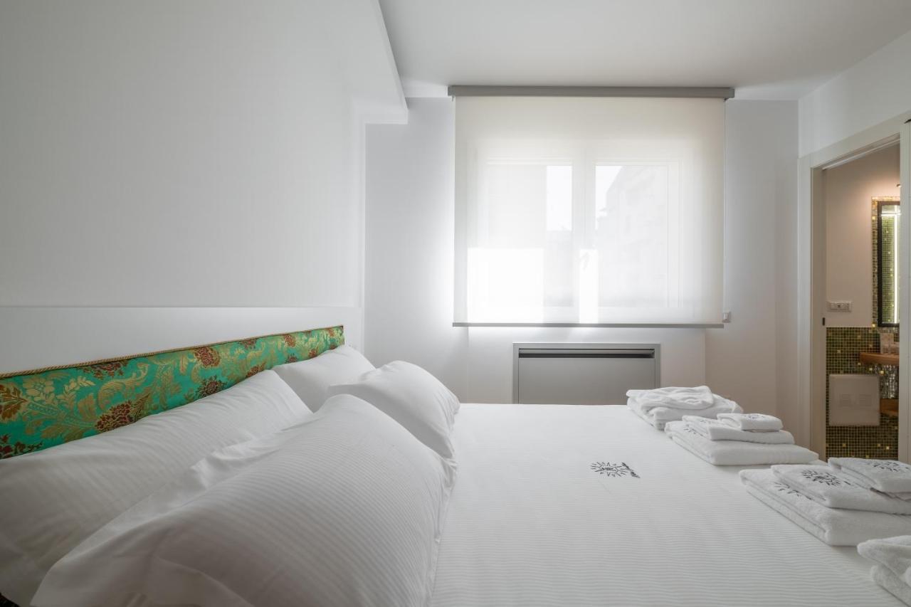 Helios Guest House Cagliari Bagian luar foto