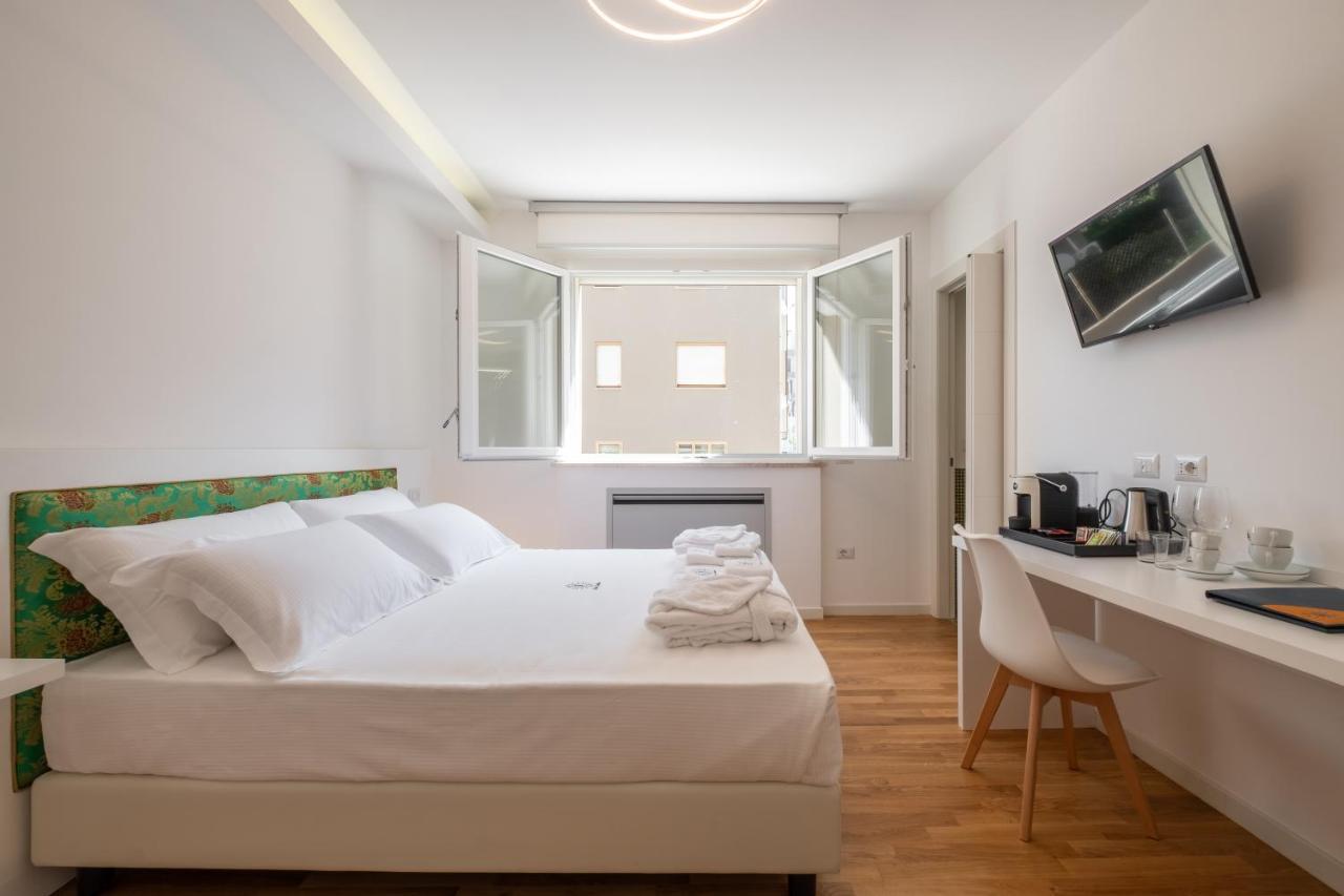 Helios Guest House Cagliari Bagian luar foto