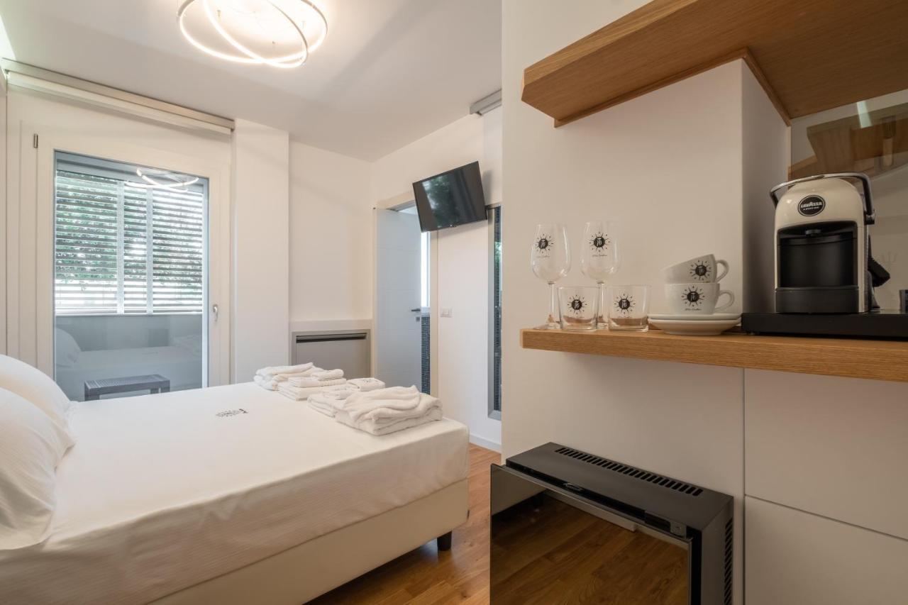 Helios Guest House Cagliari Bagian luar foto